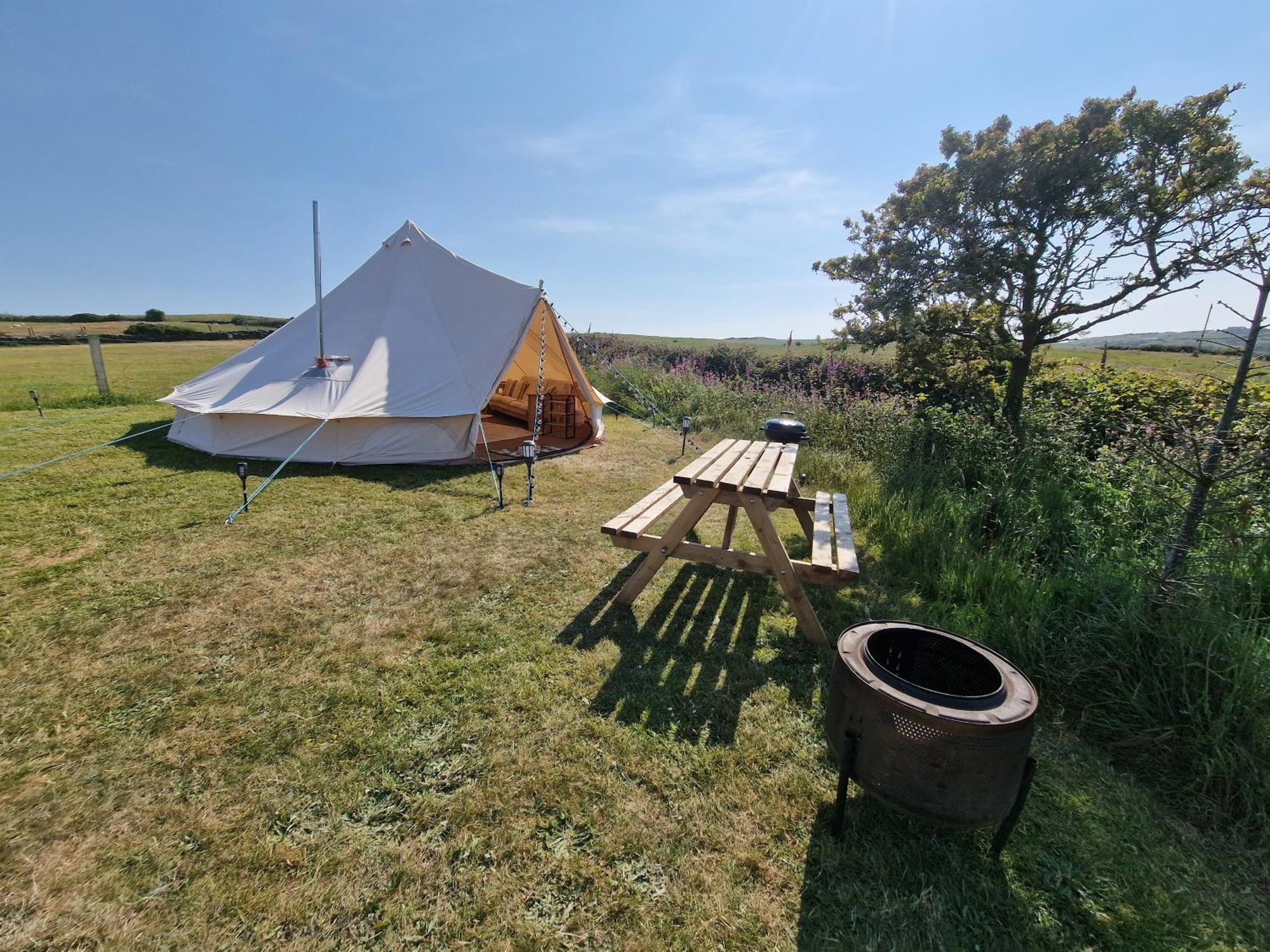 Beautiful 1-Bed Bell Tent In Holyhead Exterior photo